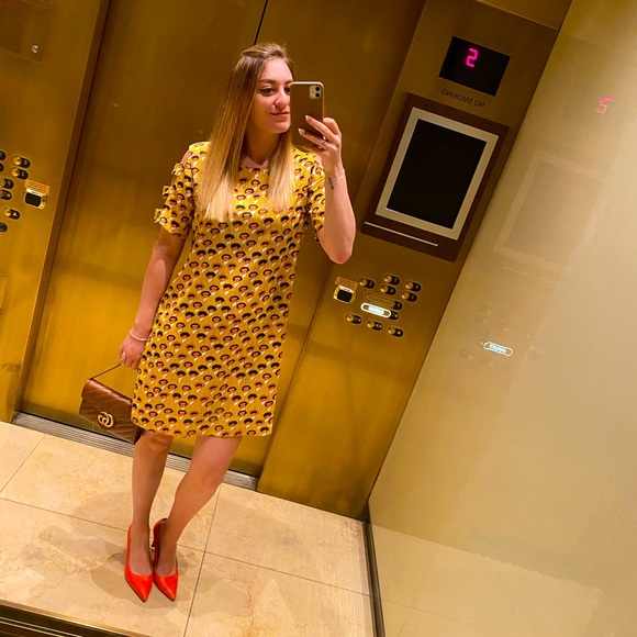 Meet your Posher, Stephani - Picture 1 of 1